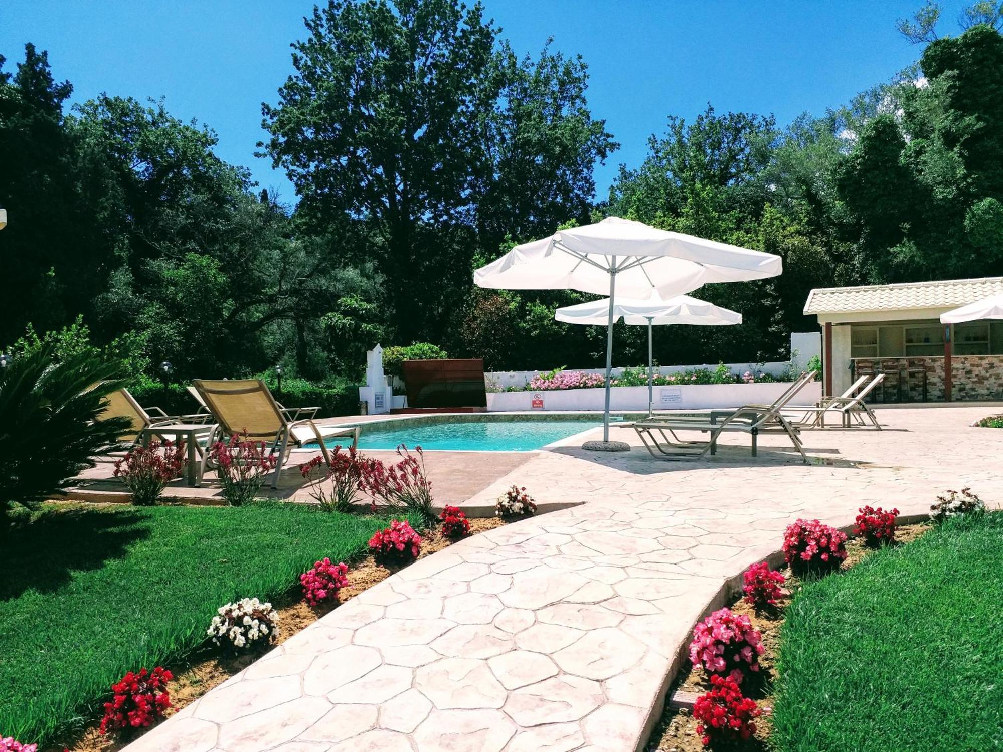 Summer Wine Friendly Resort 입소스 외부 사진