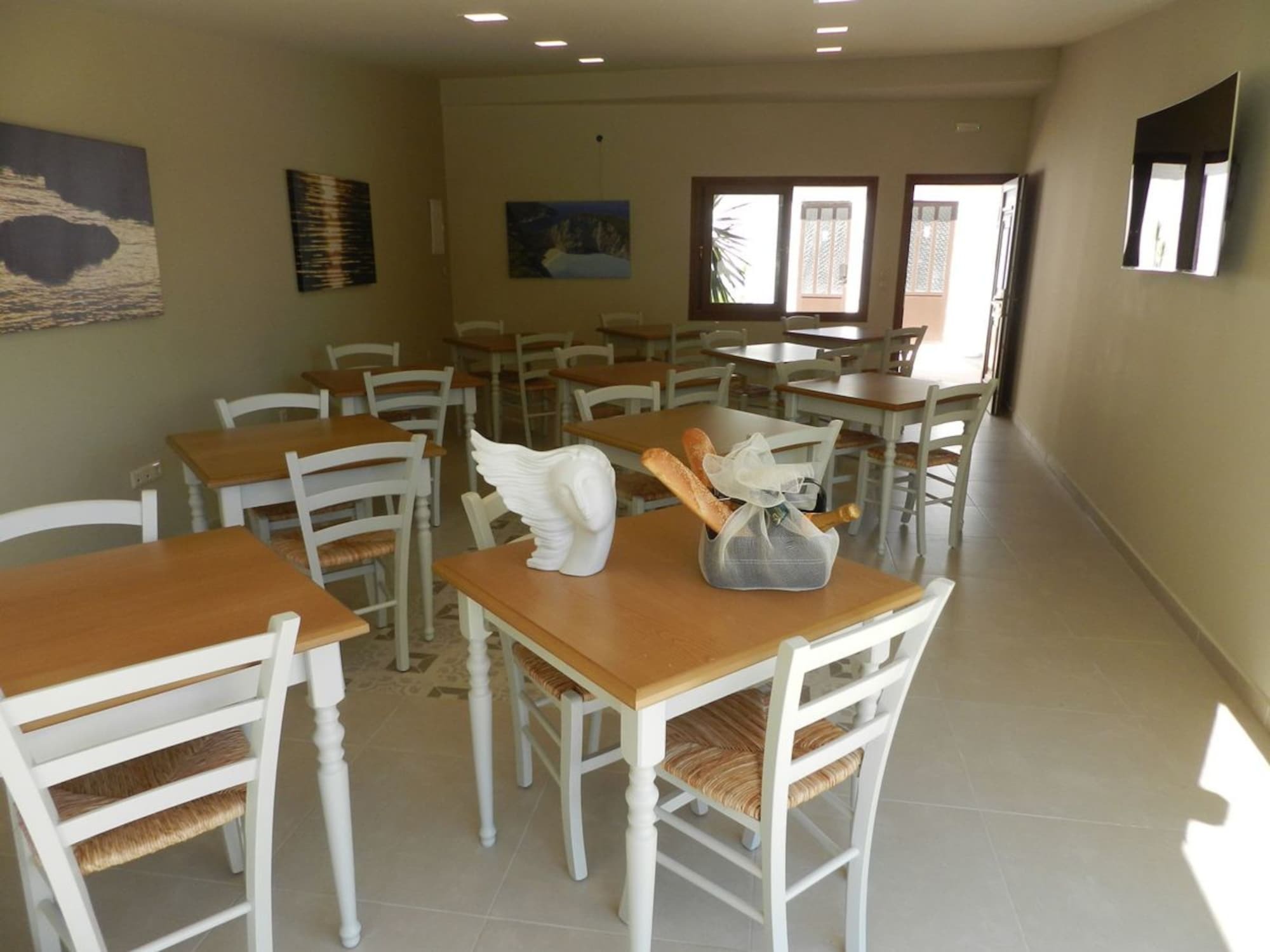 Summer Wine Friendly Resort 입소스 외부 사진